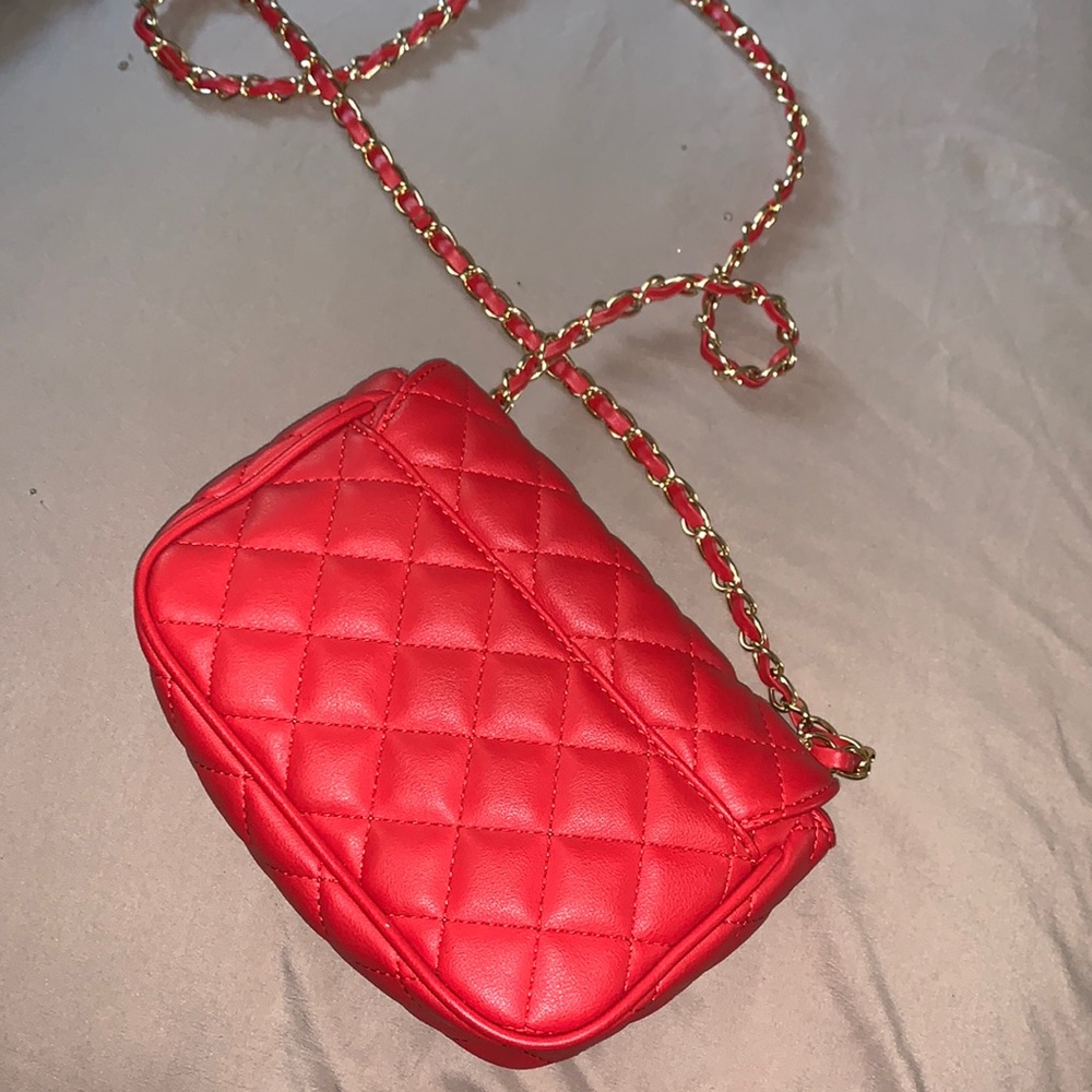Red Hand Bag - Picture 2 of 2